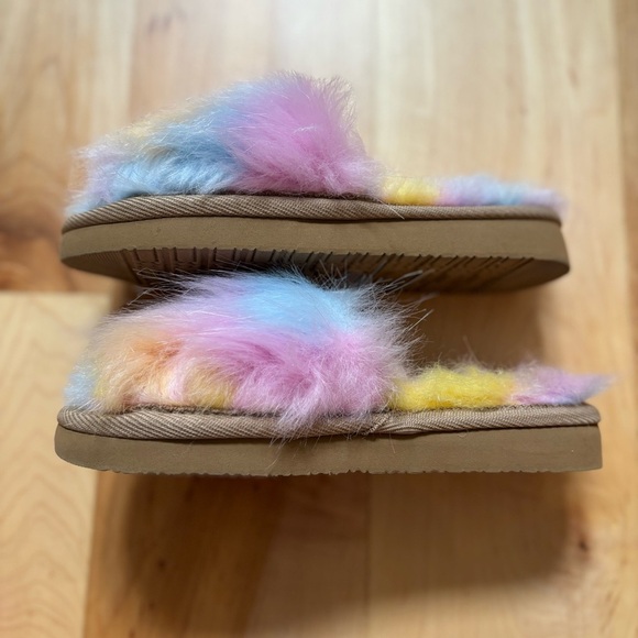 Minnetonka Lyla Slipper Rainbow Fuzzy Unicorn NEW - Picture 8 of 15